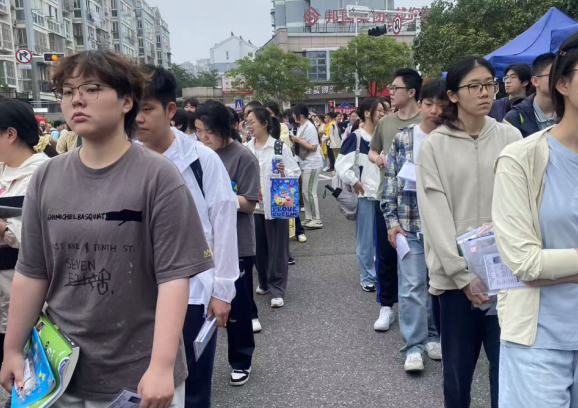 學子乘風破浪，潤保助力護航